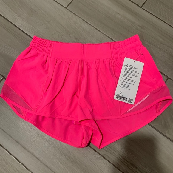lululemon pink highlight shorts